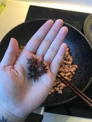 台南米糕里的肉燥的做法步骤图，怎么做好吃