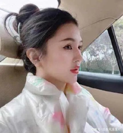 网红小冉抽脂感染去世,如此年轻漂亮的女孩,却热衷于整形,你怎么看?