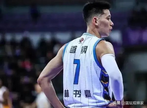 苏群表示：林书豪本人愿意被归化，但还需要家人同意。你认为最终林书豪会被归化吗？