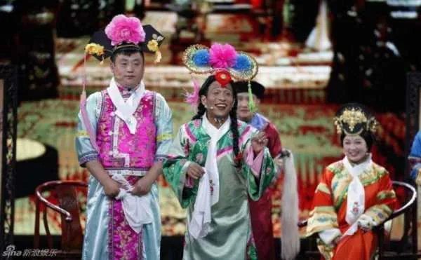 宋小宝小品里经常唱的那首印度歌曲是什么