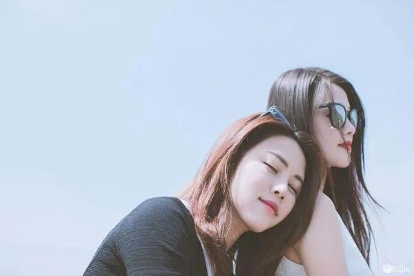 巨蟹女对感情非常认真，恋爱时，她们是不是很容易受伤?