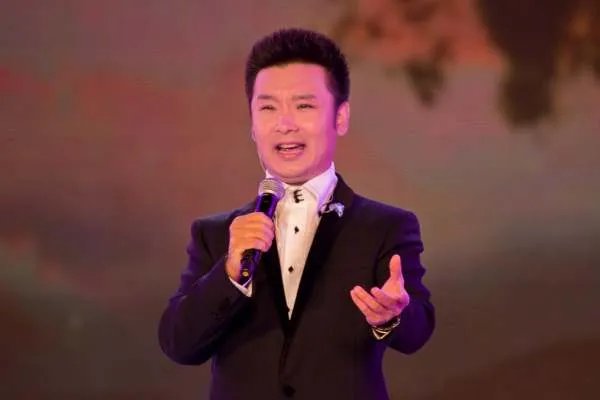 我的老父亲原唱刘和刚歌词