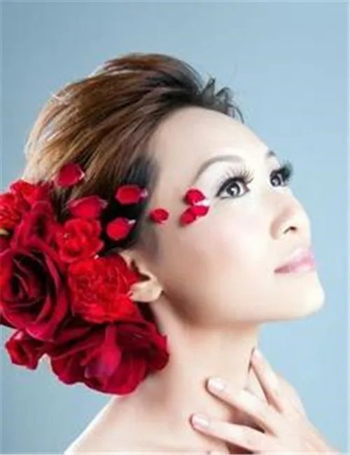 浪漫新娘发型图片 根据脸型打造新娘发型必知攻略