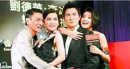 明星的蜡像和明星本人差别有多大？
