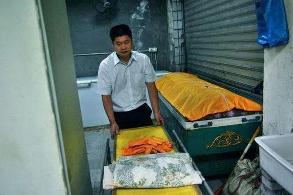福州男子遗体放太平间，家属来领为何尸体却消失了？
