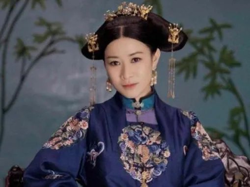同样是皇后,富察皇后和乾隆继后的待遇差别怎么这么大?