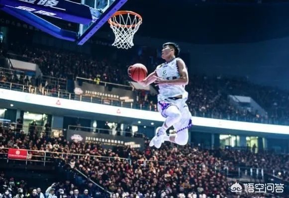 张健豪在扣篮大赛上没有扣进的情况下获得冠军，是否成为最水的一届扣篮大赛？