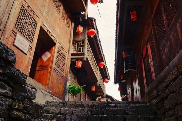 重庆有哪些好玩的古镇 重庆周边哪些好玩的古镇