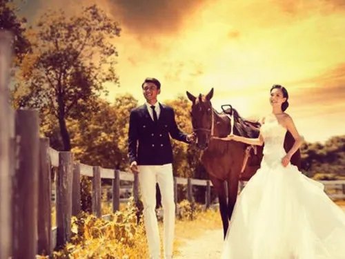 户外婚纱摄影拍摄小技巧 怎样拍出好看的户外婚纱照