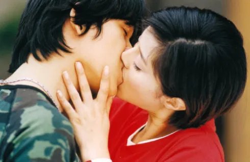 青春出动吻戏镜头多 青春出动剧情介绍