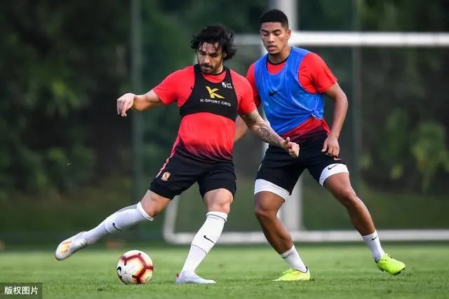 恒大3比1梅州，5场进13球丢11球是否暴露攻强守弱的问题？