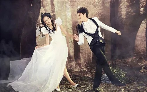 婚纱影楼网站盘点 网上怎样订婚纱