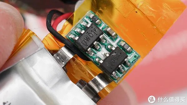 拆解报告:JLab Go Air 真无线运动耳机