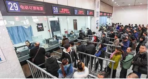 今年春运售票超3亿张 昨日售票总量千万创历史新高