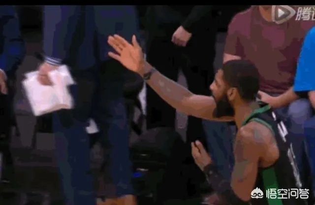 绿军错失绝杀，欧文质疑海沃德不把球给自己，替补席对喷，队友冷眼旁观，你怎么看？