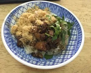 台南米糕里的肉燥的做法步骤图，怎么做好吃