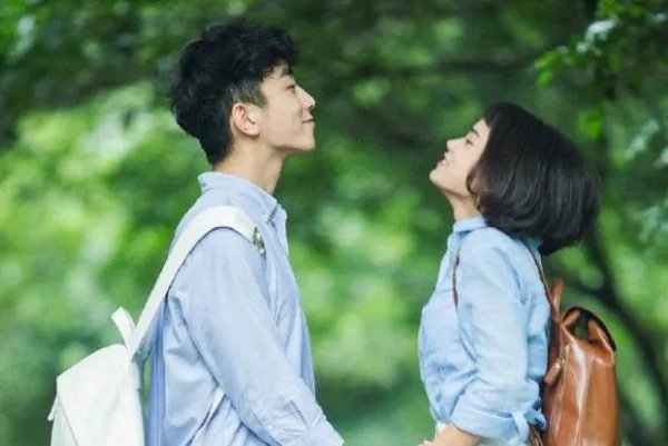 女孩凌晨乘出租车遇害案开庭， 女孩乘坐出租车、网约车应该注意哪些事情？