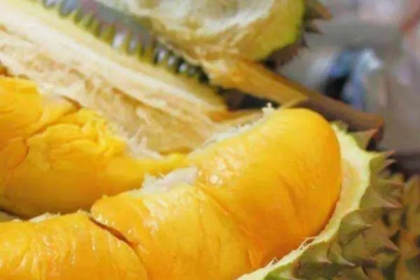 去泰国旅游，看见哪种榴莲千万别买？