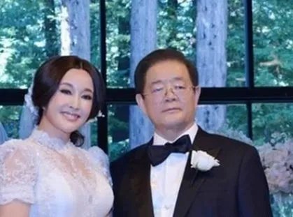 娱乐圈中绯闻最多的明星都有谁？