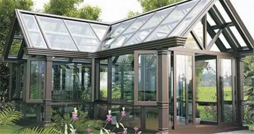 阳光板是什么材料