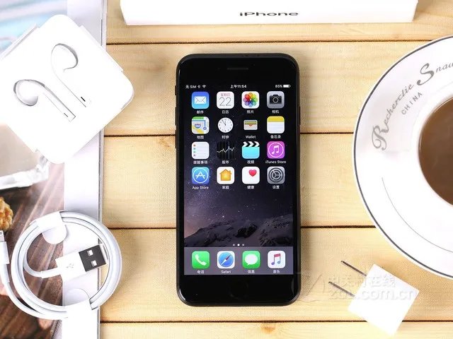 便宜多了 苹果iPhone7美版到货4499元