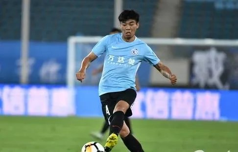 记者：恒大已对一方左后卫李帅进行报价，亚冠能吸引球员加盟！这是双赢选择吗？
