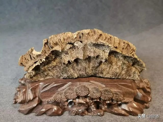 藏品在家不拿出去能私下交易吗?怎样才能把藏品卖出去？