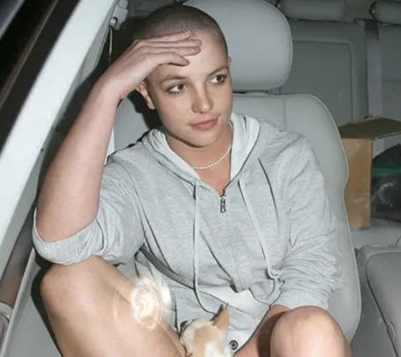 布兰妮最新消息曝光 揭秘布兰妮精神分裂事件内幕