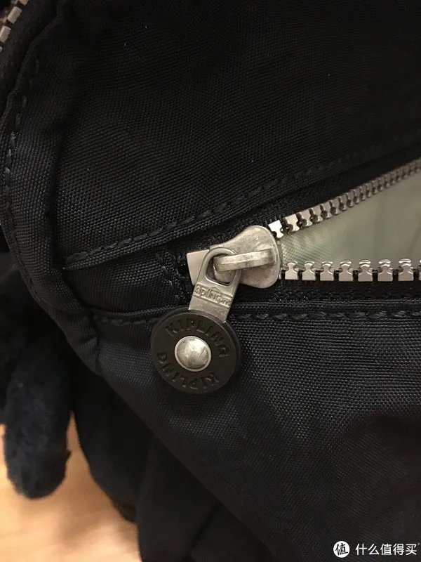 带着食物的猩猩：Kipling 凯浦林 双肩背包