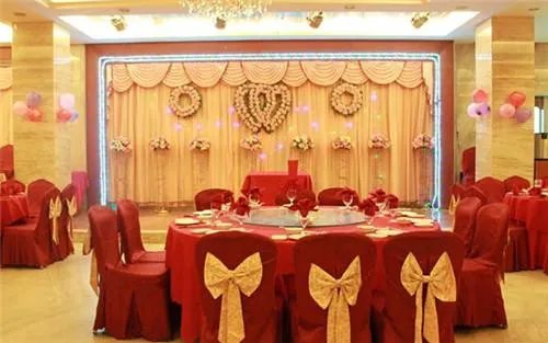 办婚礼要多少钱  婚宴多少钱一桌的好