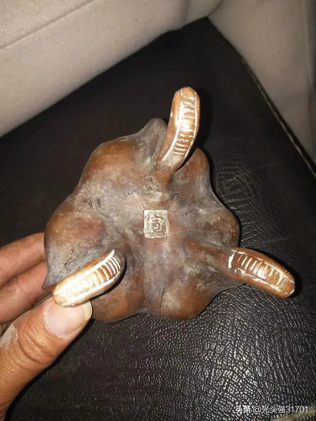 藏品在家不拿出去能私下交易吗?怎样才能把藏品卖出去？