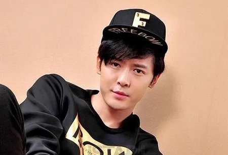 《追光吧哥哥》选曲《光荣》,付辛博听到后为何那么震惊?