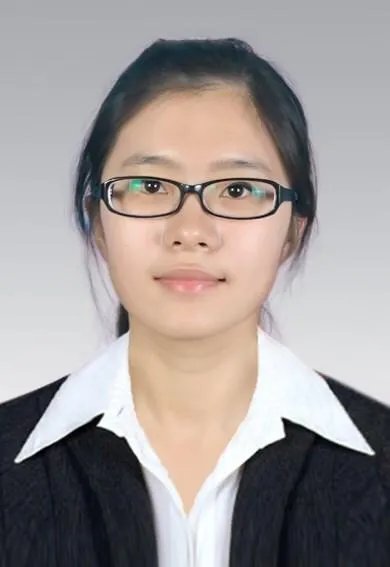 请大神帮忙把证件照弄成灰色渐变，谢过……