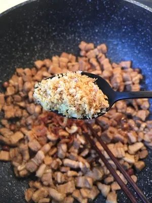 台南米糕里的肉燥的做法步骤图，怎么做好吃