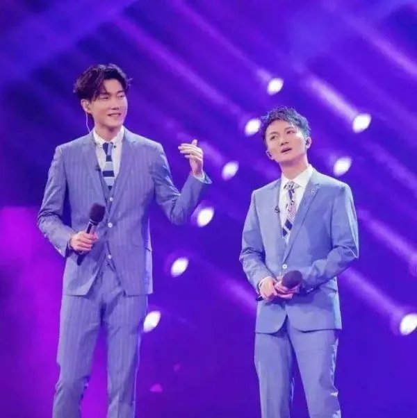 王晰开了巡演，你觉得他加入乐华是正确的选择吗？