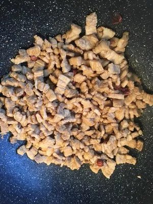 台南米糕里的肉燥的做法步骤图，怎么做好吃