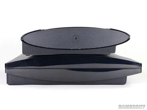 榨干最后一点油水！新版PS3 Super Slim详细拆解