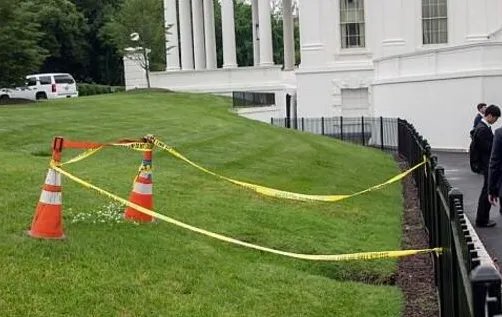 美国白宫为什么会出现“天坑”？