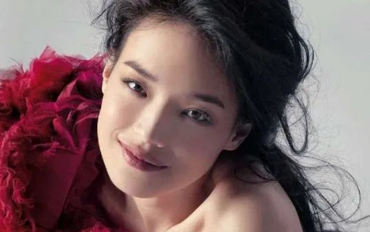 娱乐圈中绯闻最多的明星都有谁？