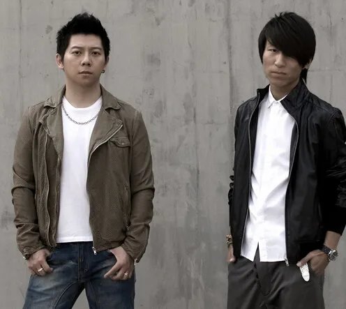 羽泉录制现场翻脸抡椅子打架 曝两人积怨已深早已貌合神离