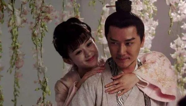 赵丽颖为什么跟冯绍峰在一起了