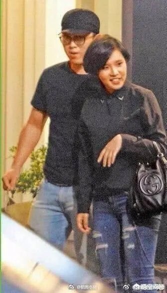 如何看待hold住姐谢依霖“毫无征兆”的宣布结婚？