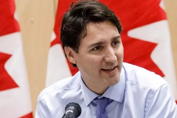 加拿大现任“网红”总理特鲁多，他在加拿大人民心中的地位如何？