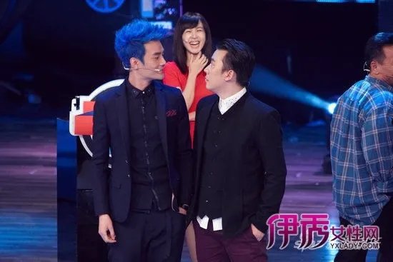 王凯蓝发造型亮相《年代秀》(图)