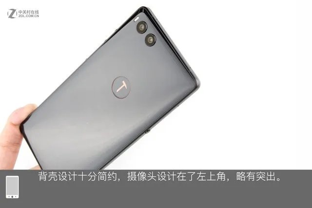 配置顶级后匠心还在?锤子R1拆解评析