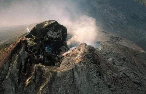 危地马拉帕卡亚火山喷发，上次爆发是什么时候？