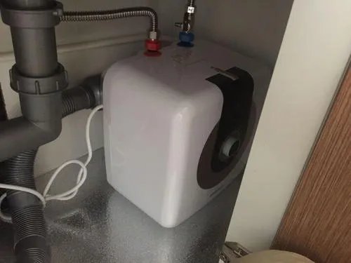 小厨宝安全阀使用方法是什么