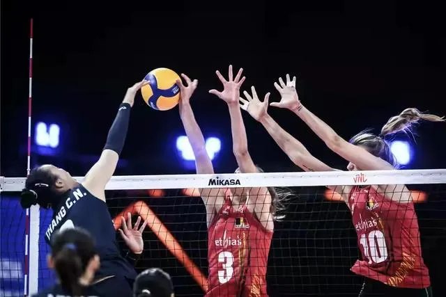 今天下午中国女排VS比利时女排的比赛你怎么看？