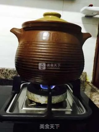 玉米萝卜排骨汤