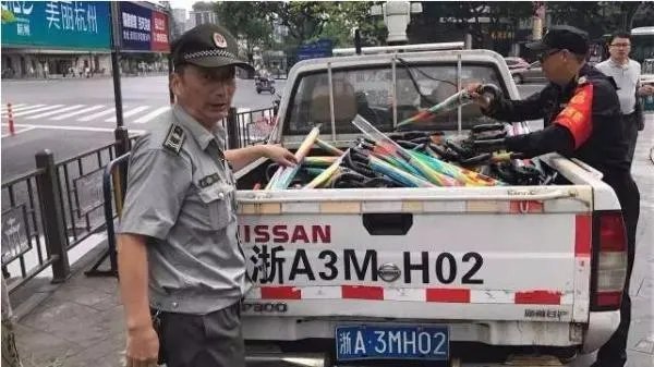 共享雨伞被清理，是怎么回事？